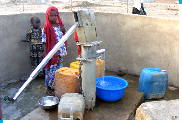 eau-Tchad-puits-enfants-secours-islamique-France
